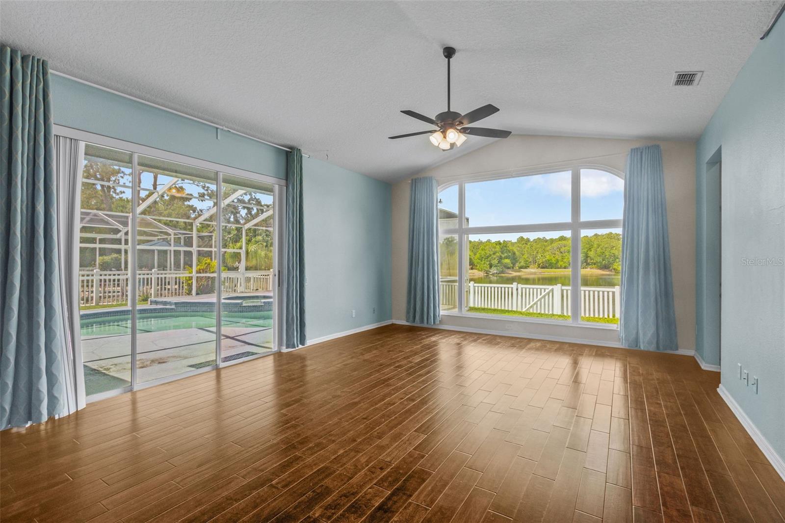 8739 ASHWORTH DR, TAMPA, FL, 33647