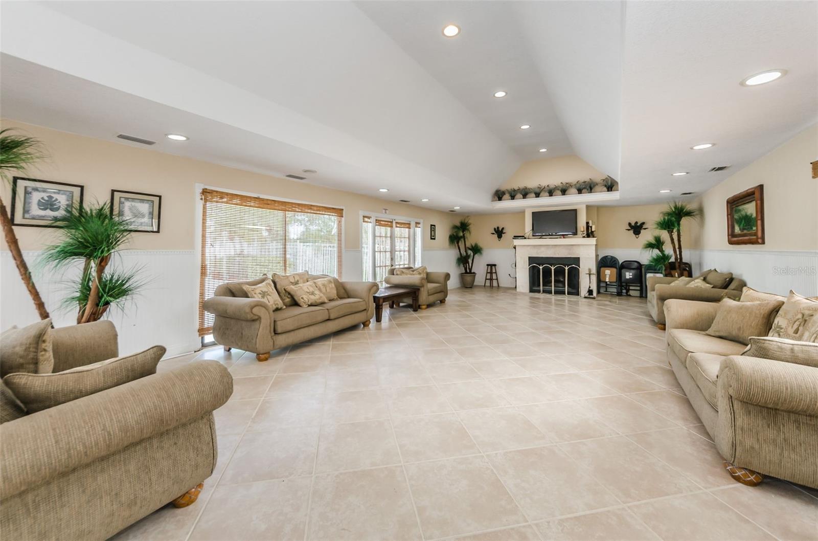 455 ALT 19 S #83, PALM HARBOR, FL, 34683