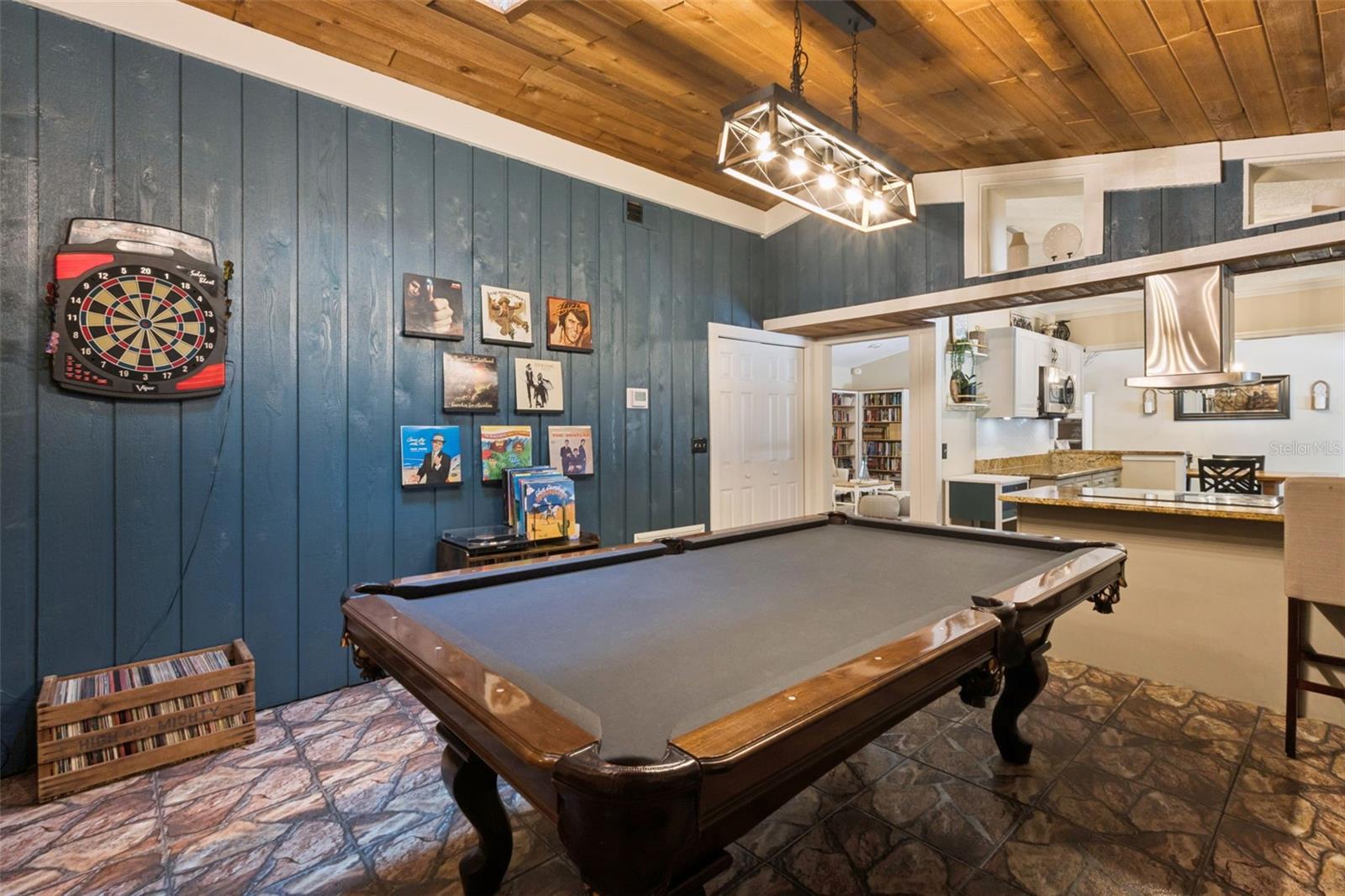 27627 LOIS DR, TAVARES, FL, 32778