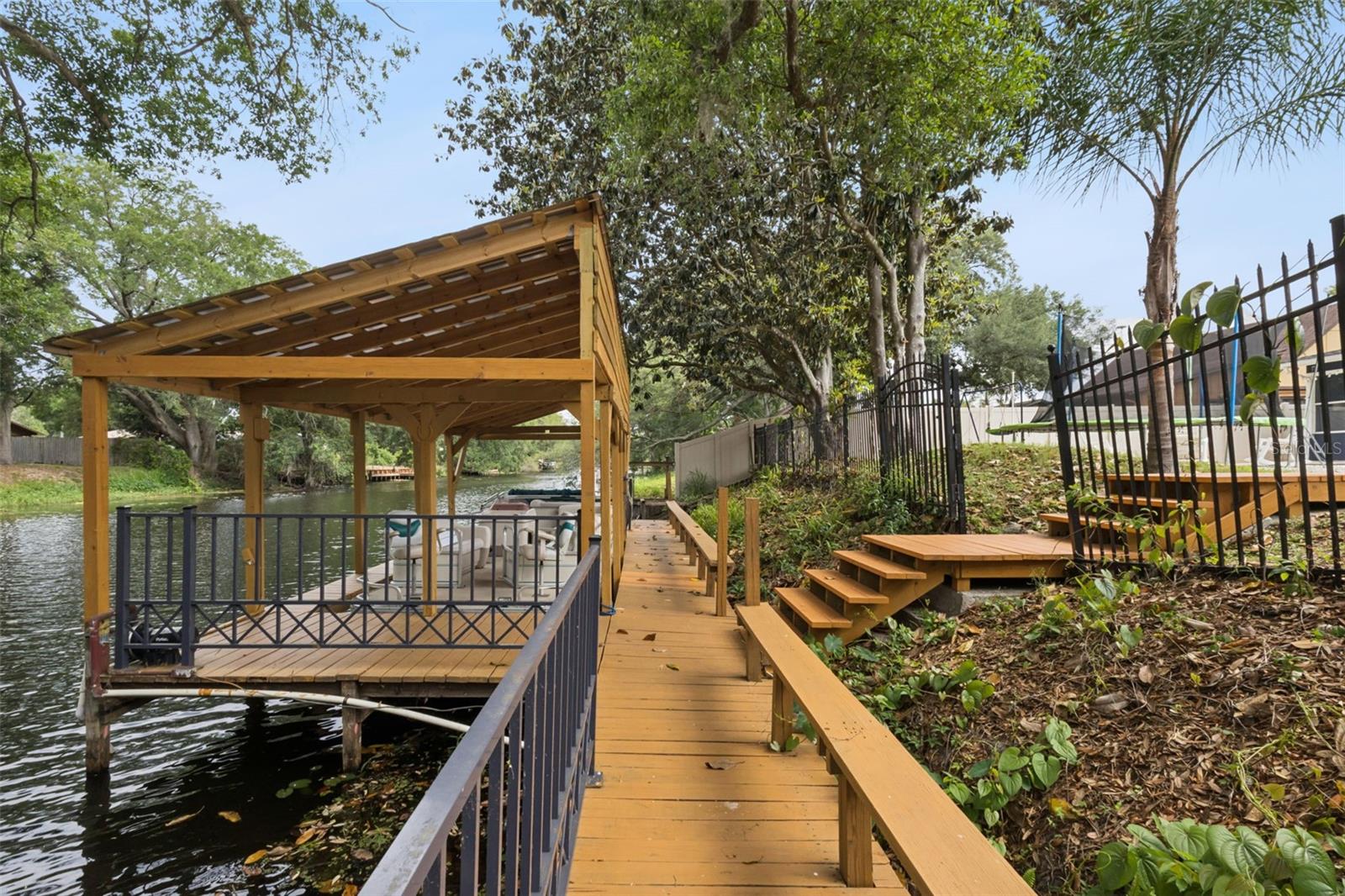 27627 LOIS DR, TAVARES, FL, 32778