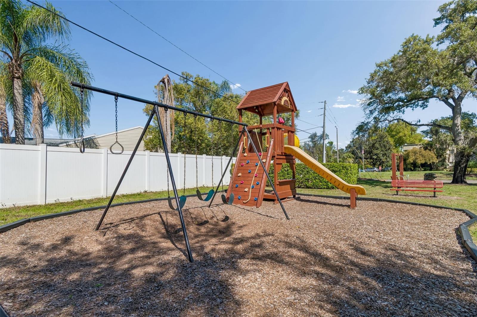 3300 FOX CHASE CIR N #202, PALM HARBOR, FL, 34683