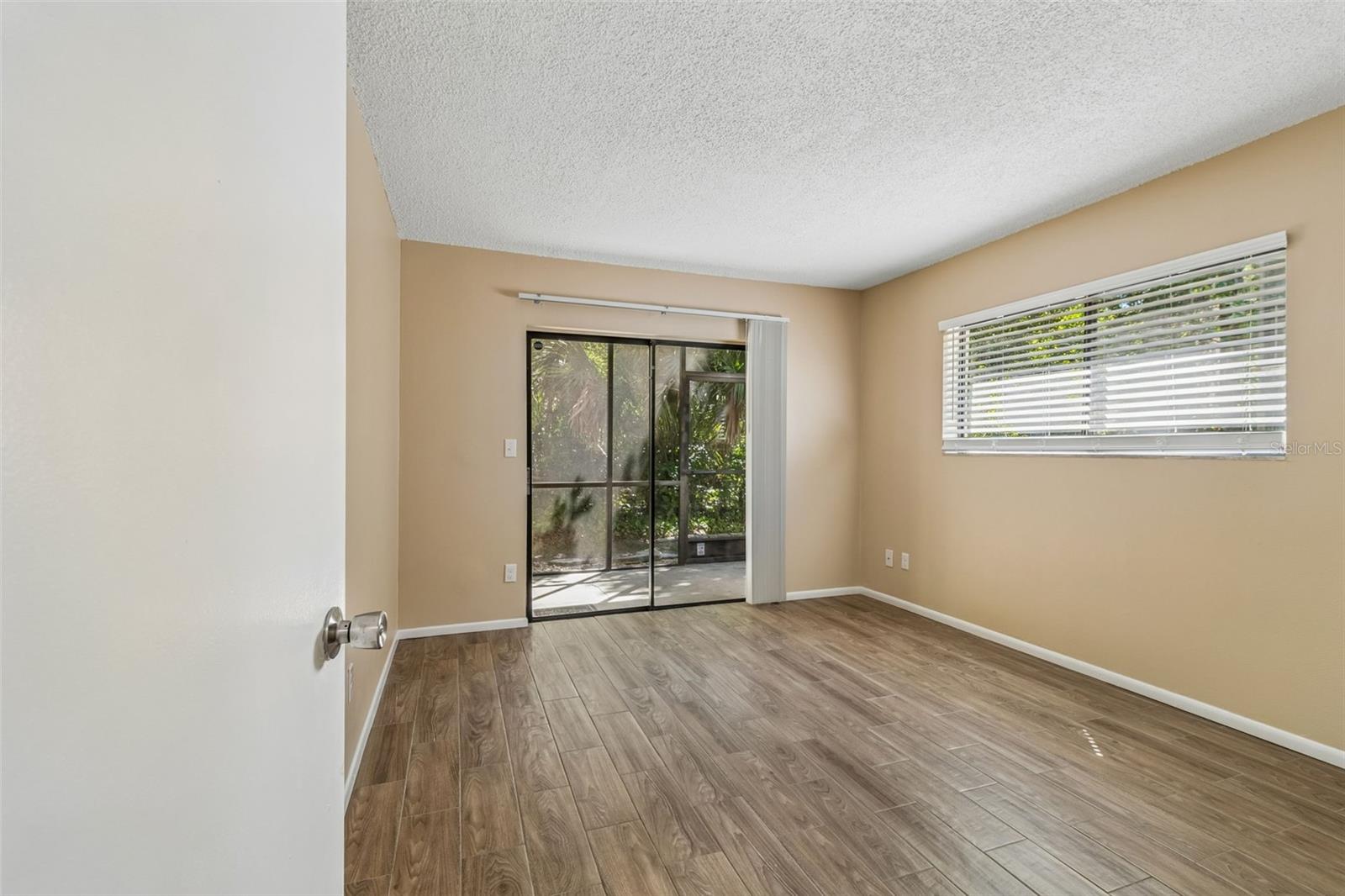 3300 FOX CHASE CIR N #202, PALM HARBOR, FL, 34683