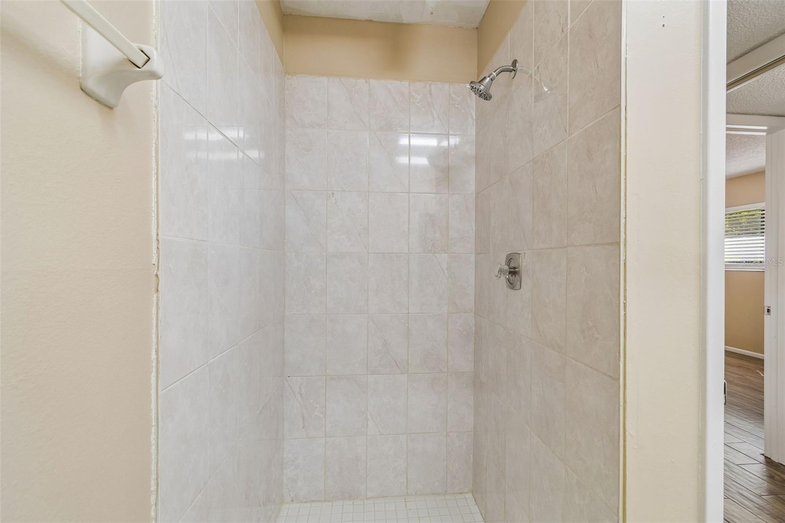 3300 FOX CHASE CIR N #202, PALM HARBOR, FL, 34683