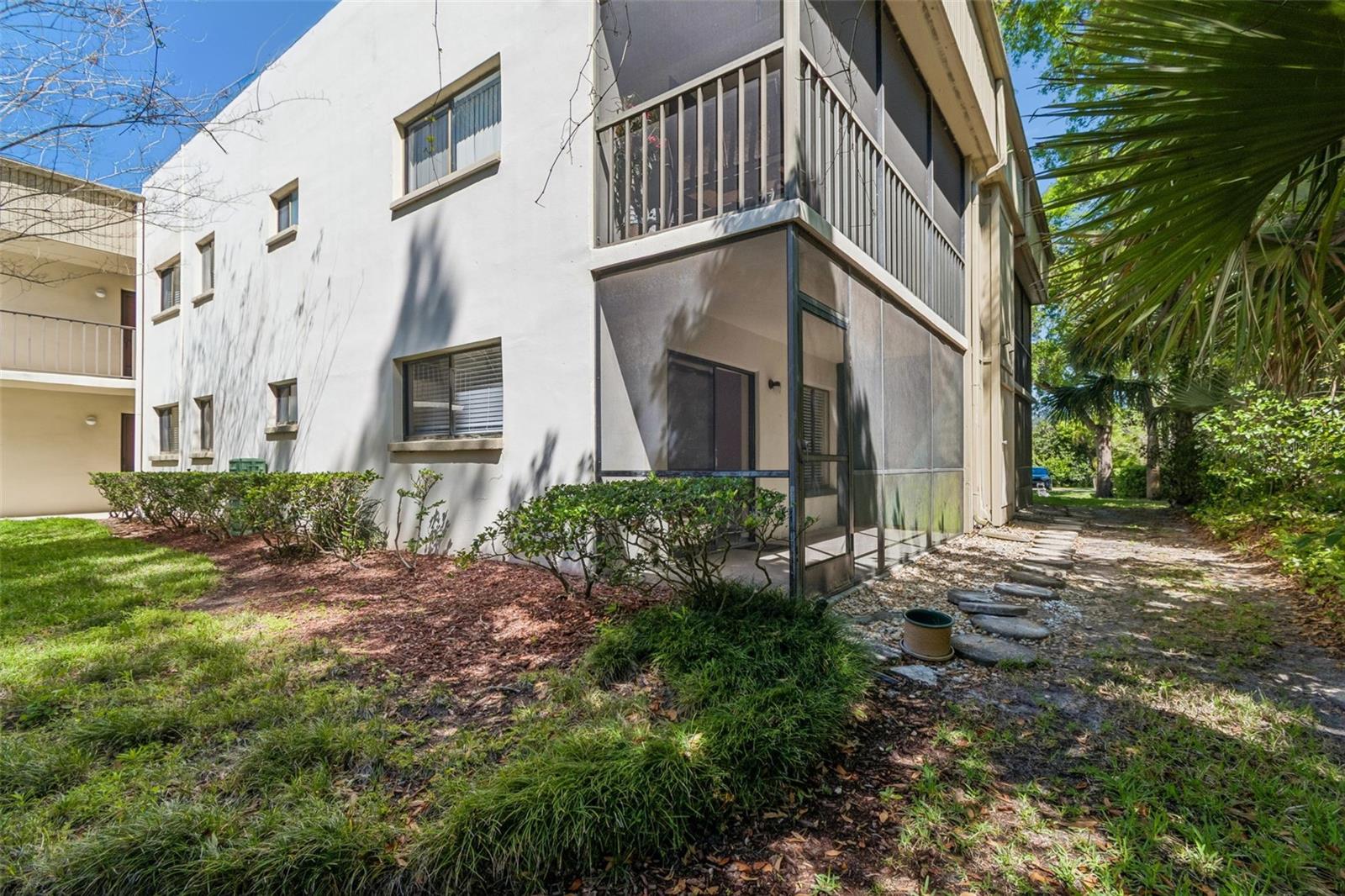 3300 FOX CHASE CIR N #202, PALM HARBOR, FL, 34683