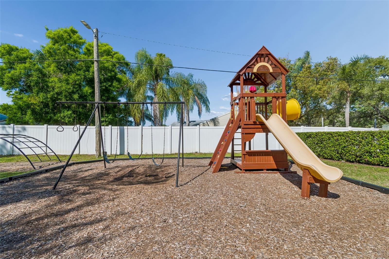 3300 FOX CHASE CIR N #202, PALM HARBOR, FL, 34683