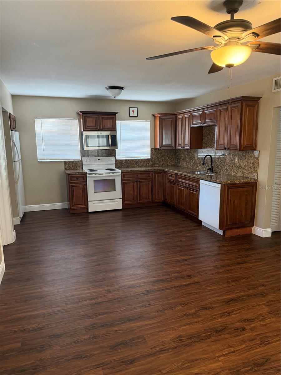 3522 W PAUL AVE, TAMPA, FL, 33611