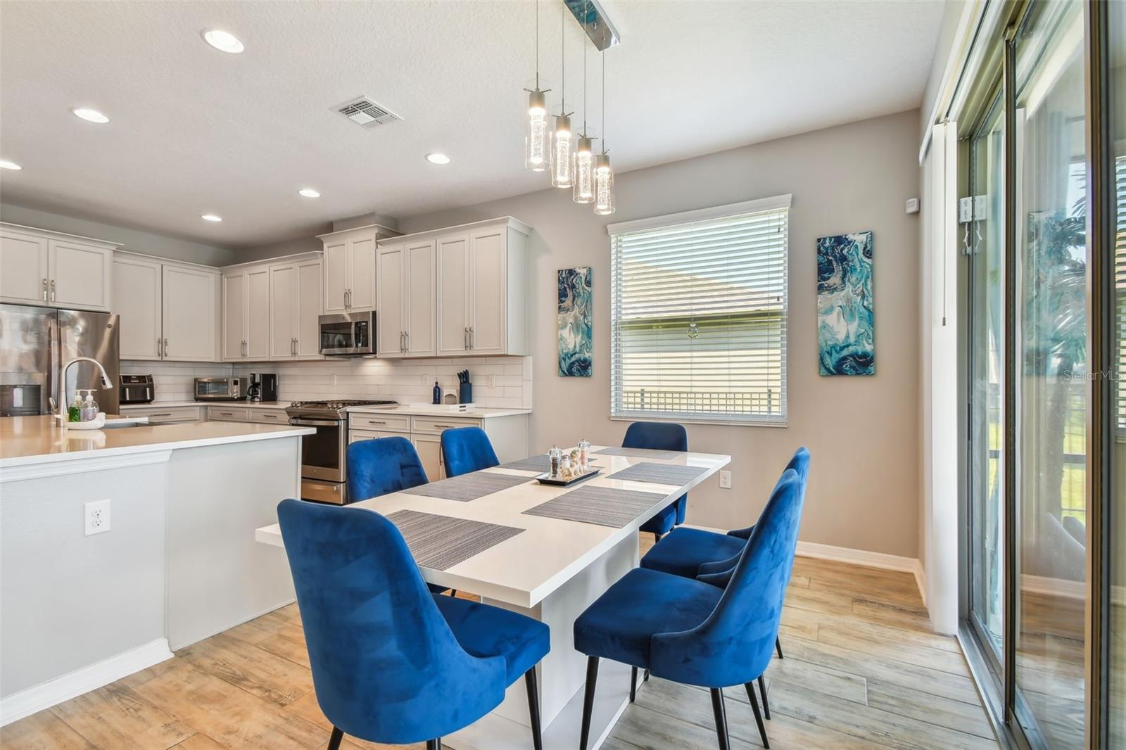 2433 SANTA VISTA LOOP, APOPKA, FL, 32703