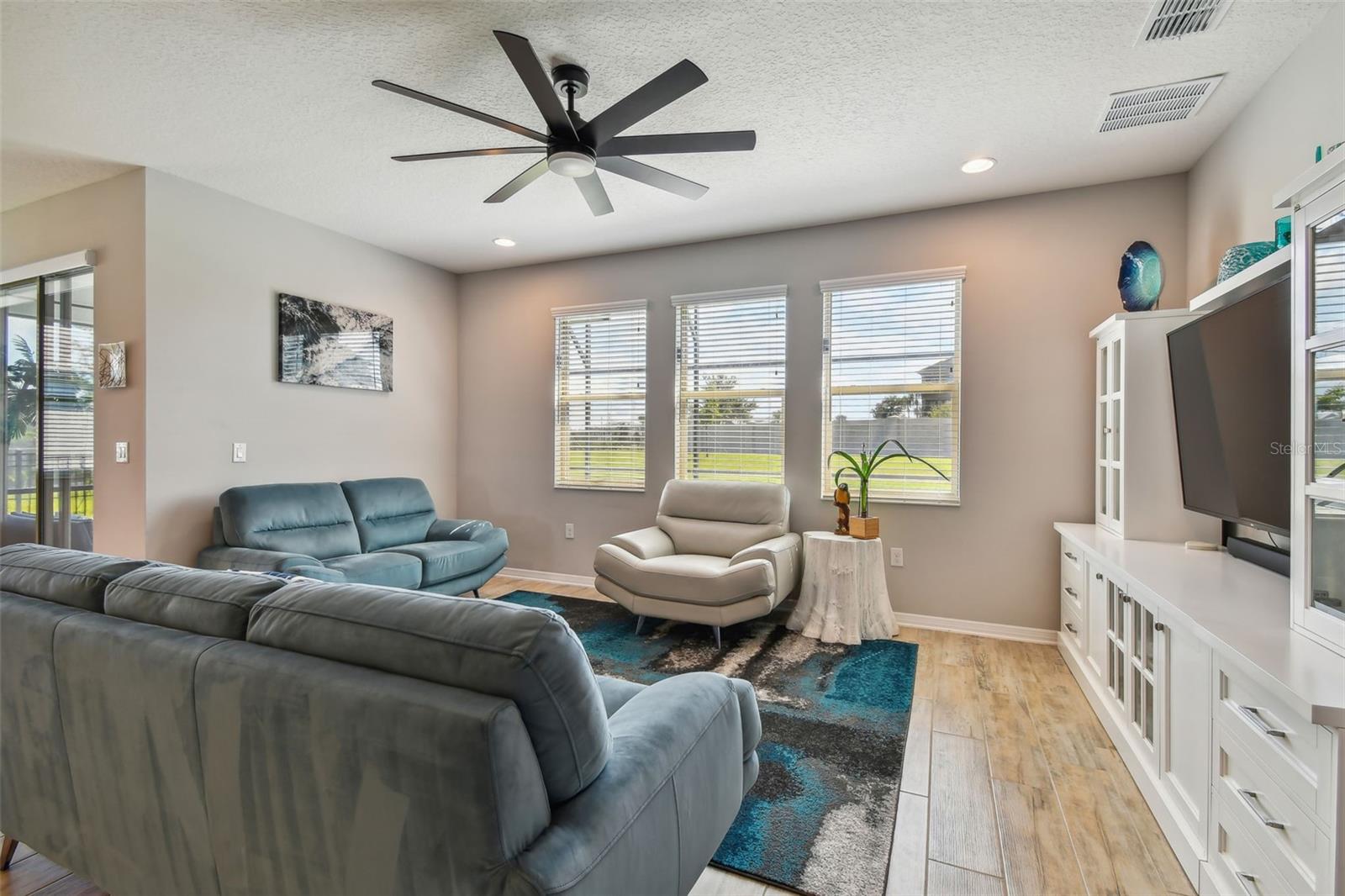 2433 SANTA VISTA LOOP, APOPKA, FL, 32703
