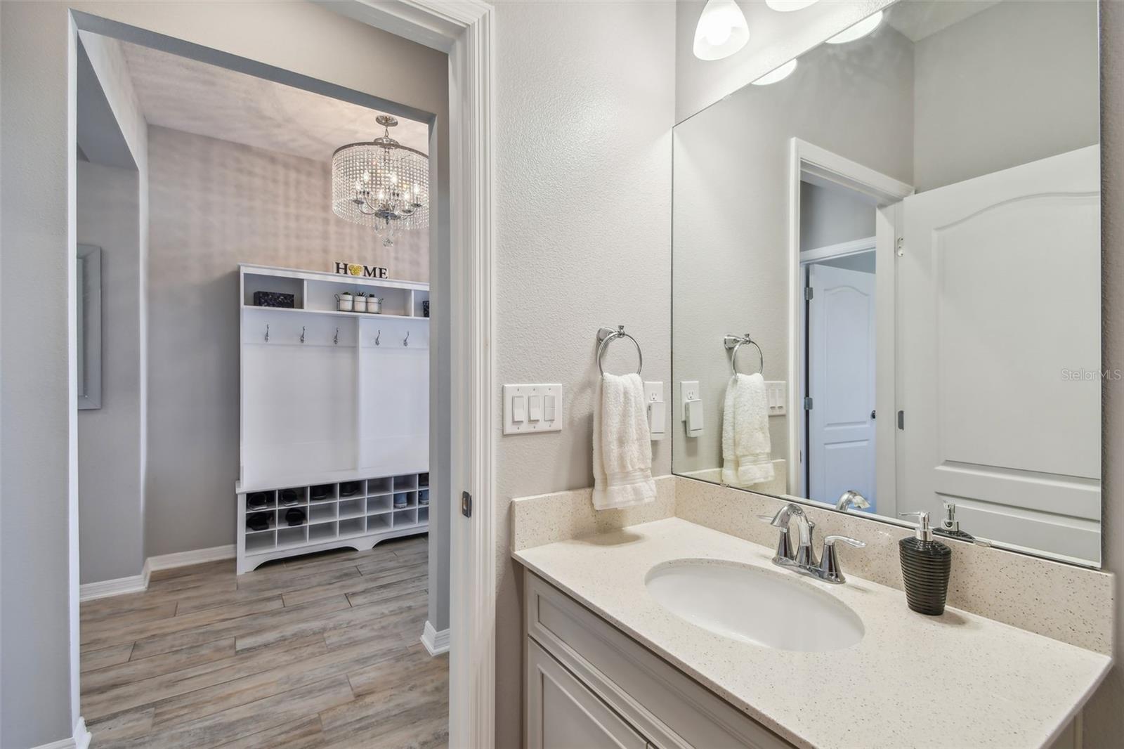 2433 SANTA VISTA LOOP, APOPKA, FL, 32703