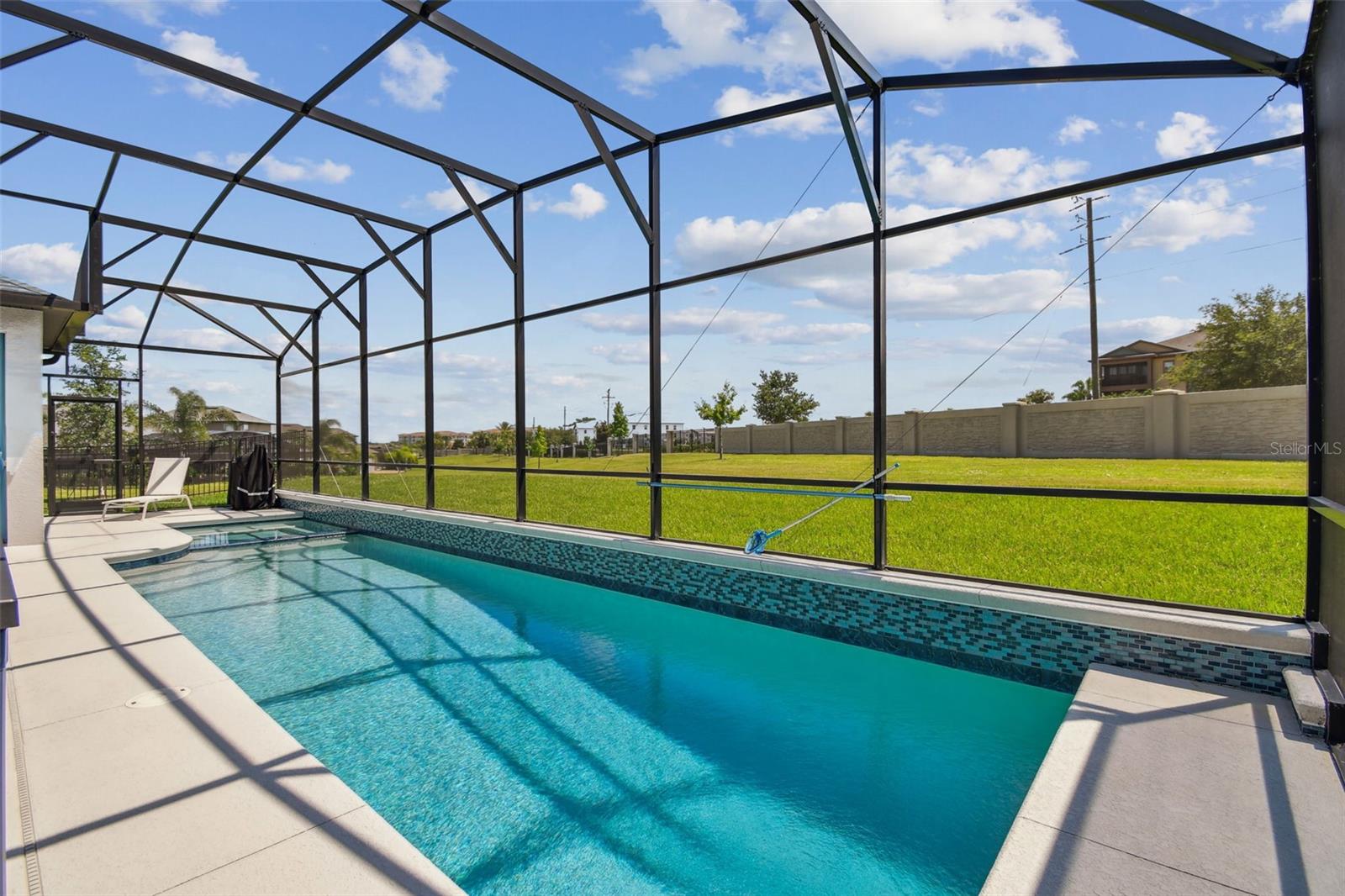 2433 SANTA VISTA LOOP, APOPKA, FL, 32703