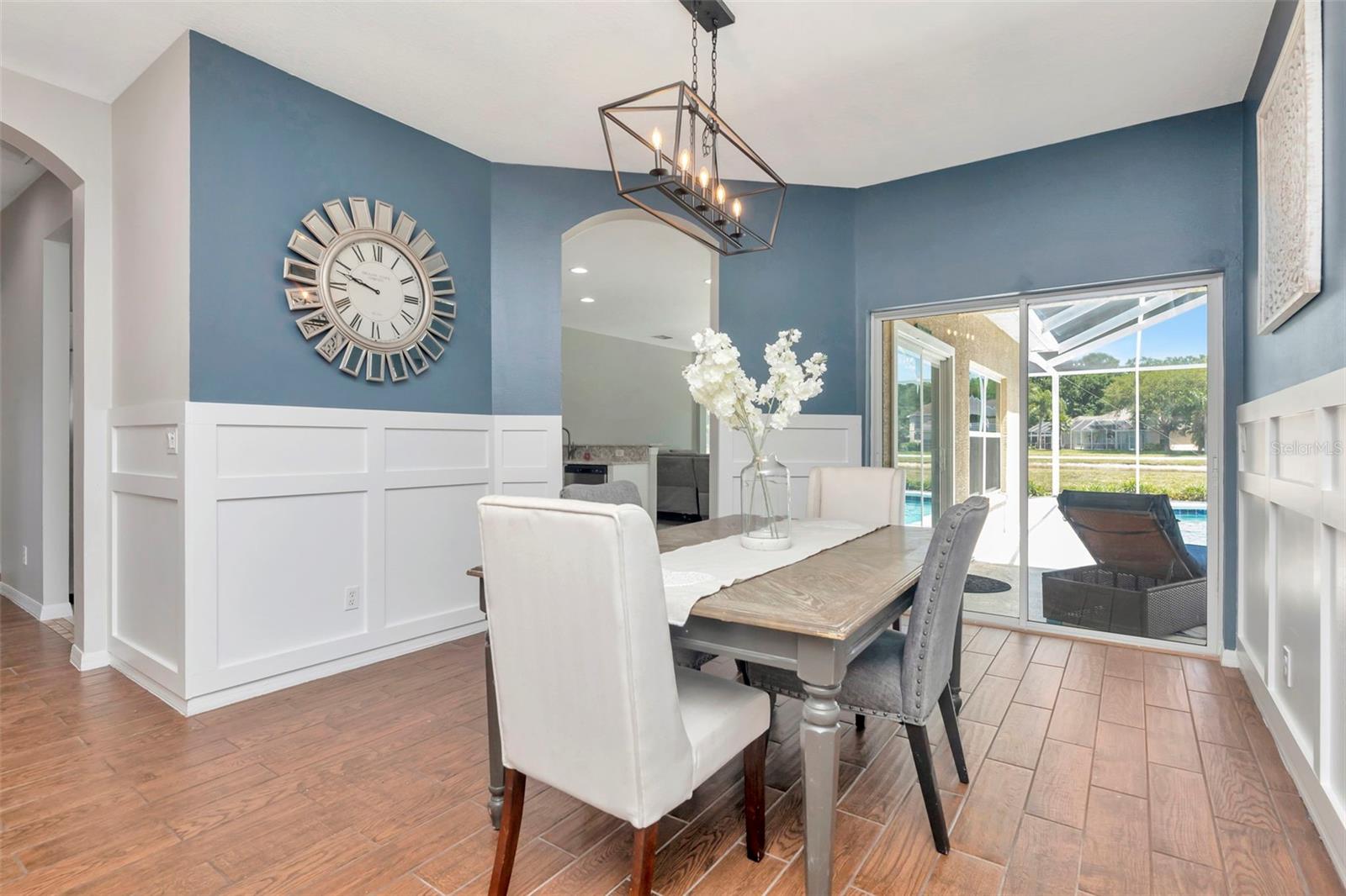 12012 NORTHUMBERLAND DR, TAMPA, FL, 33626