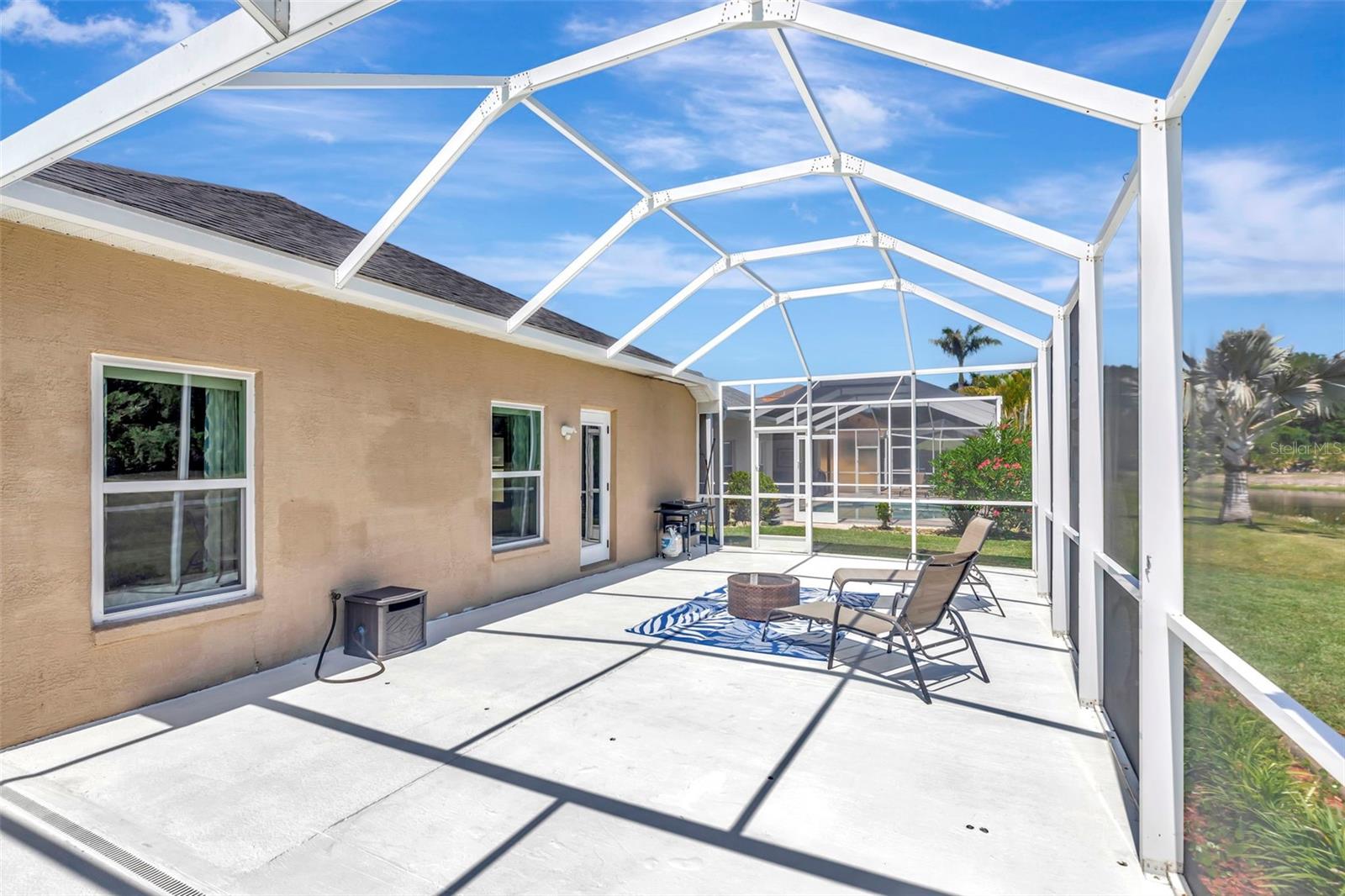 12012 NORTHUMBERLAND DR, TAMPA, FL, 33626