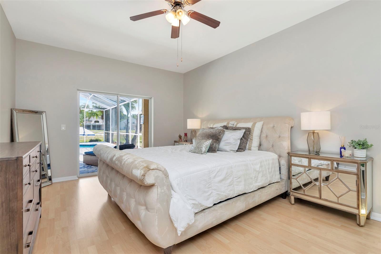 12012 NORTHUMBERLAND DR, TAMPA, FL, 33626