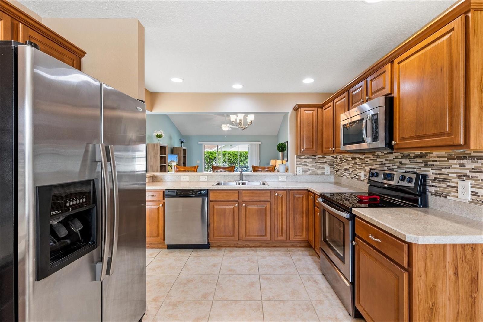 2332 GRENADIER WAY, THE VILLAGES, FL, 32162