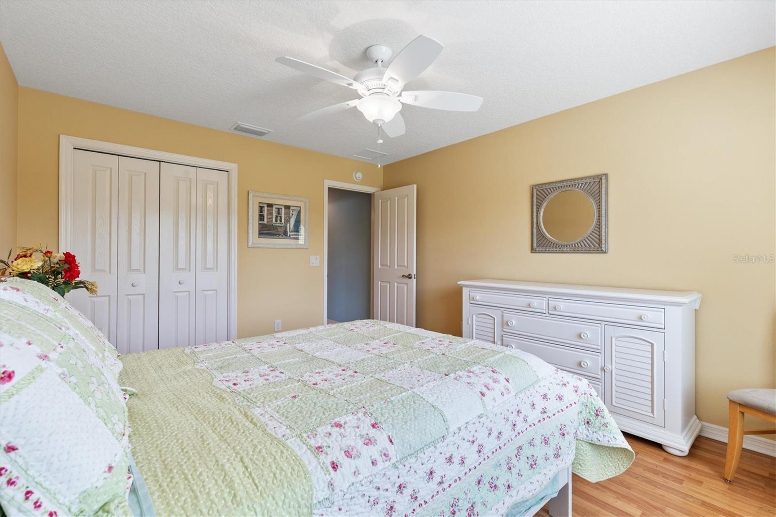 2332 GRENADIER WAY, THE VILLAGES, FL, 32162