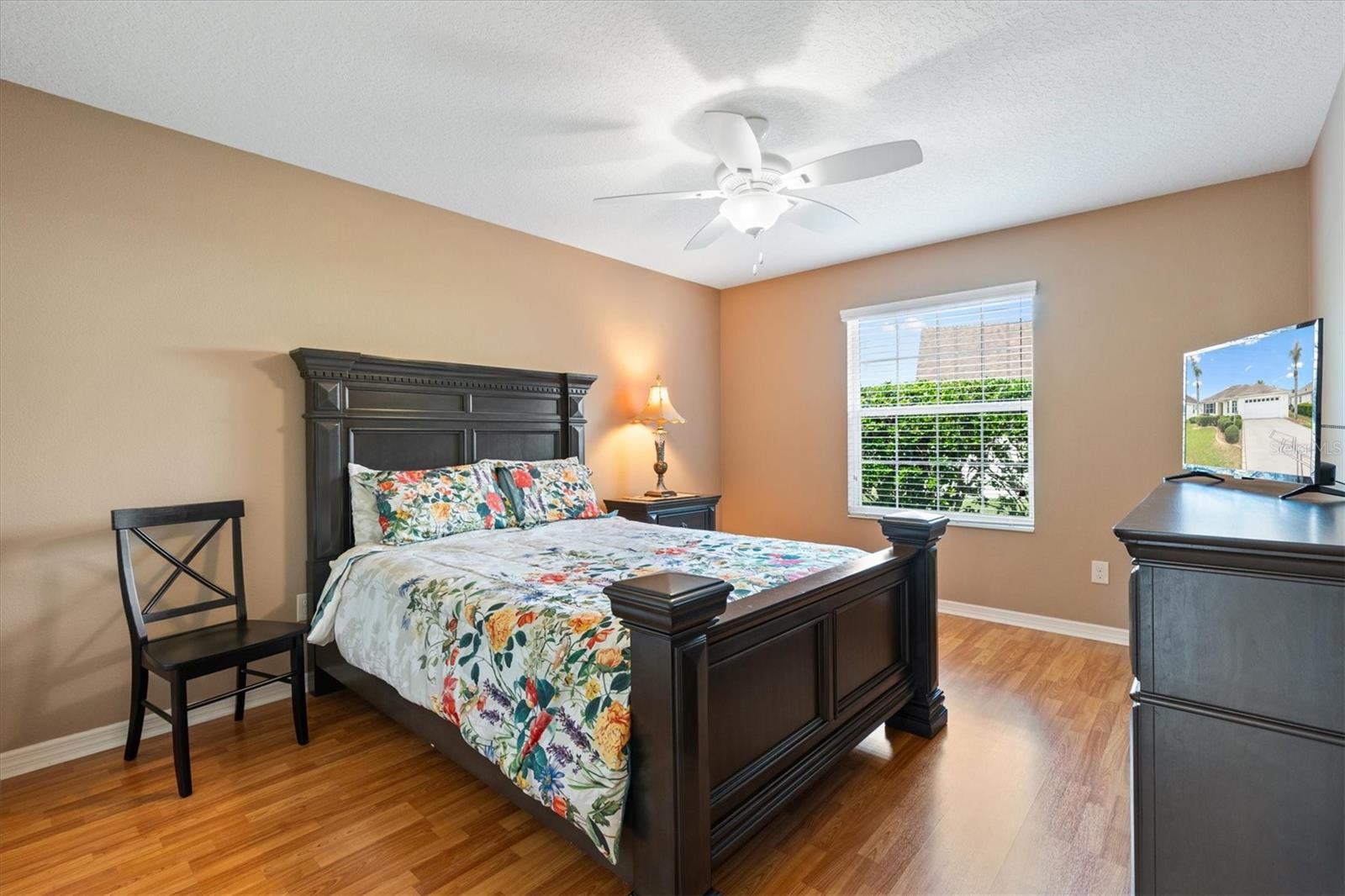 2332 GRENADIER WAY, THE VILLAGES, FL, 32162