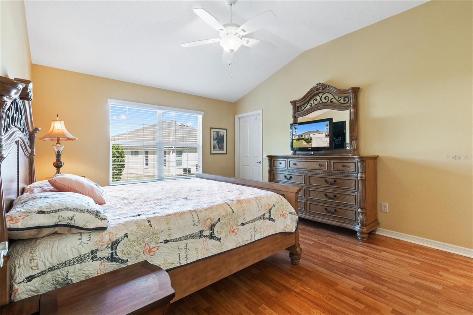 2332 GRENADIER WAY, THE VILLAGES, FL, 32162