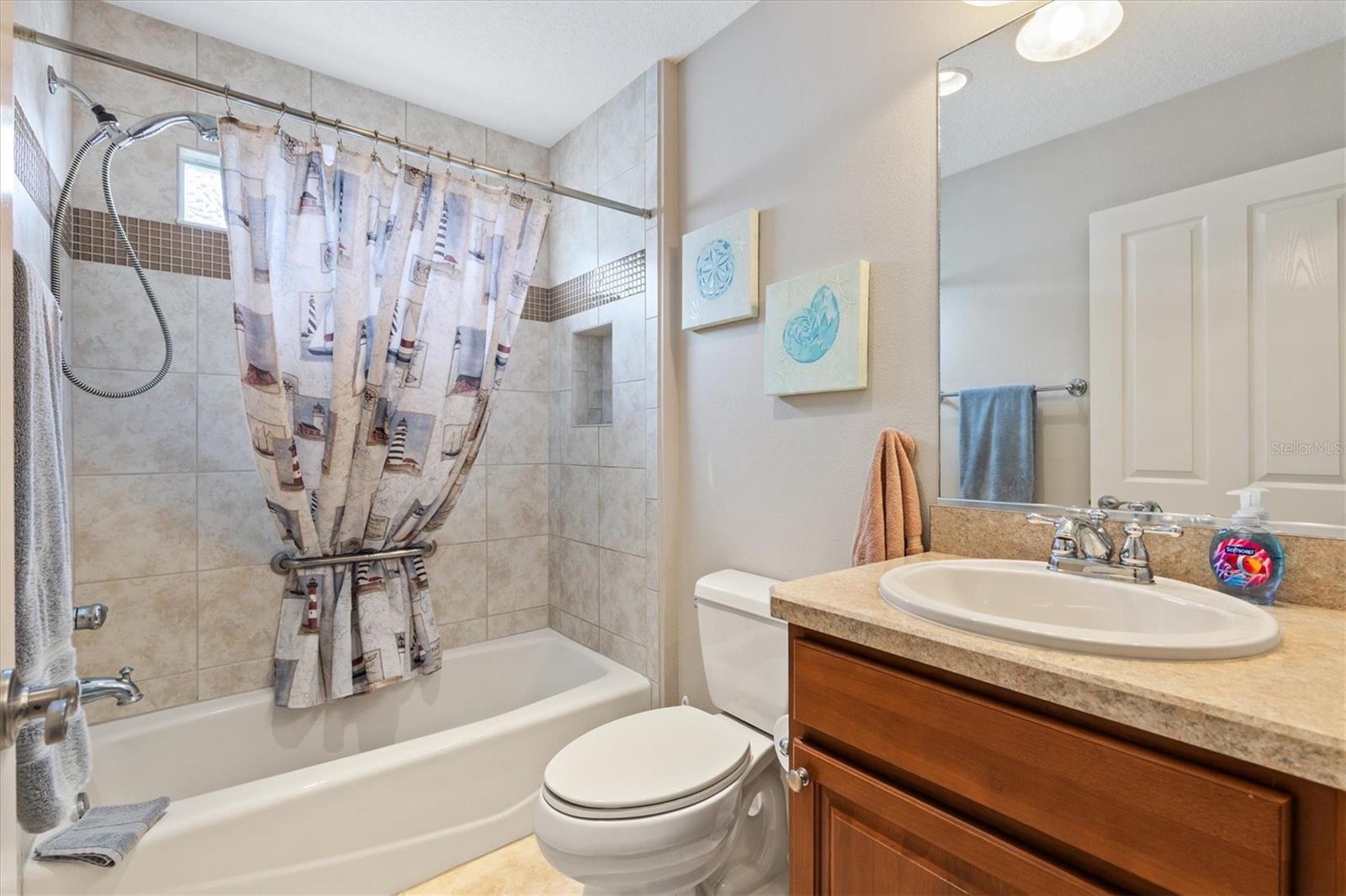 2332 GRENADIER WAY, THE VILLAGES, FL, 32162