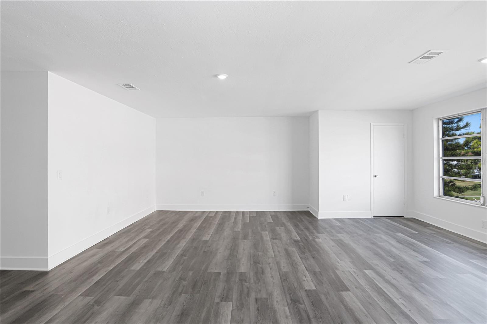 5603 80TH ST N #303, ST PETERSBURG, FL, 33709