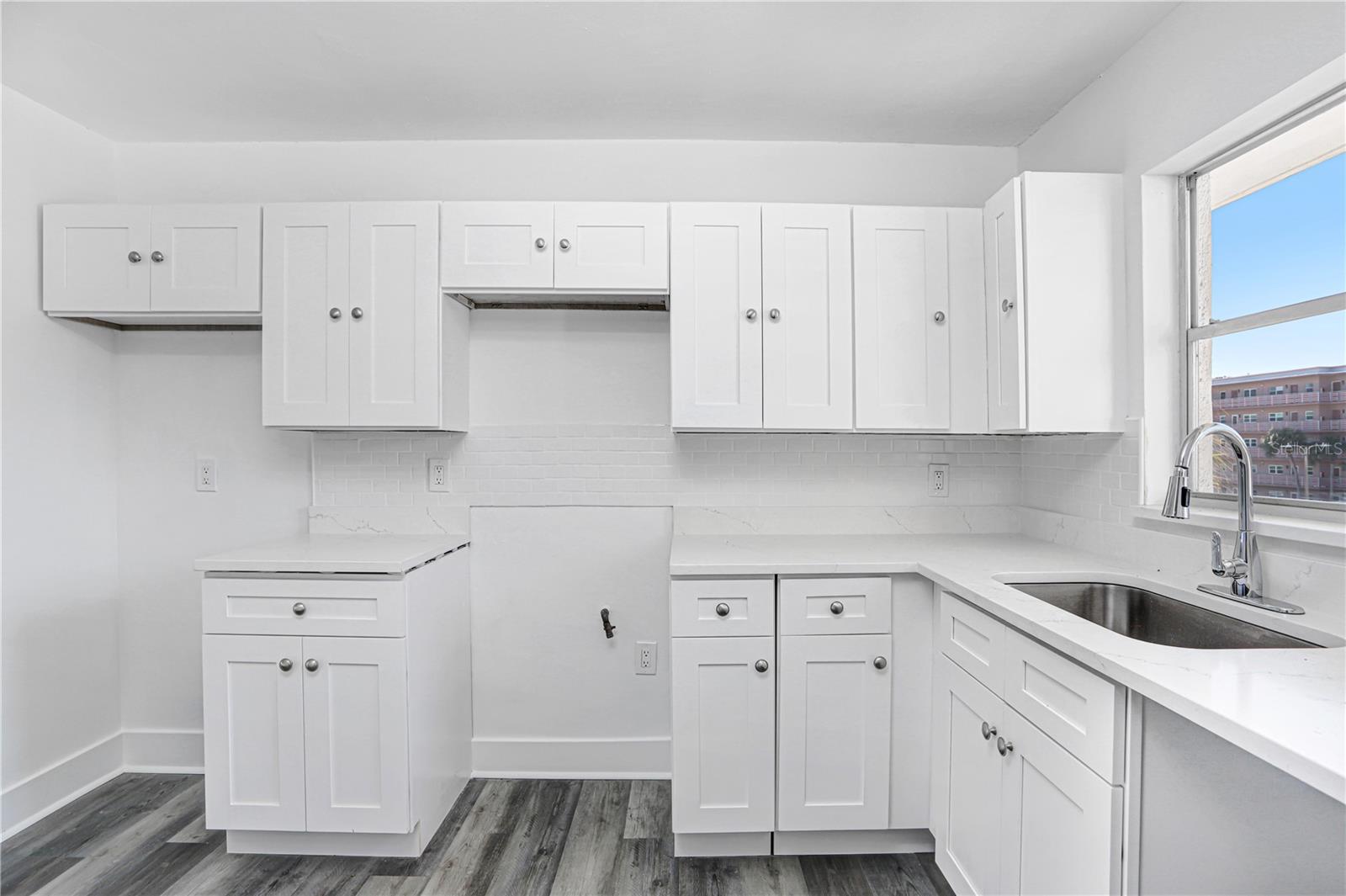 5603 80TH ST N #303, ST PETERSBURG, FL, 33709