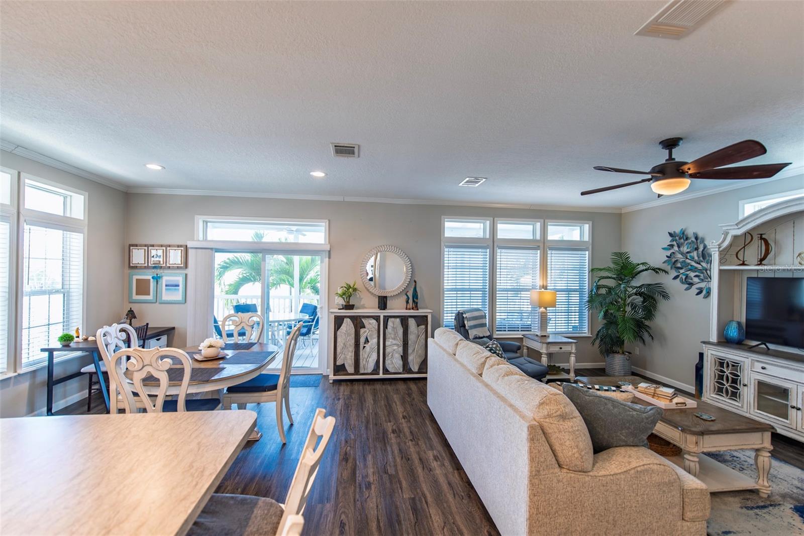 9 FREEMAN AVE, PUNTA GORDA, FL, 33950