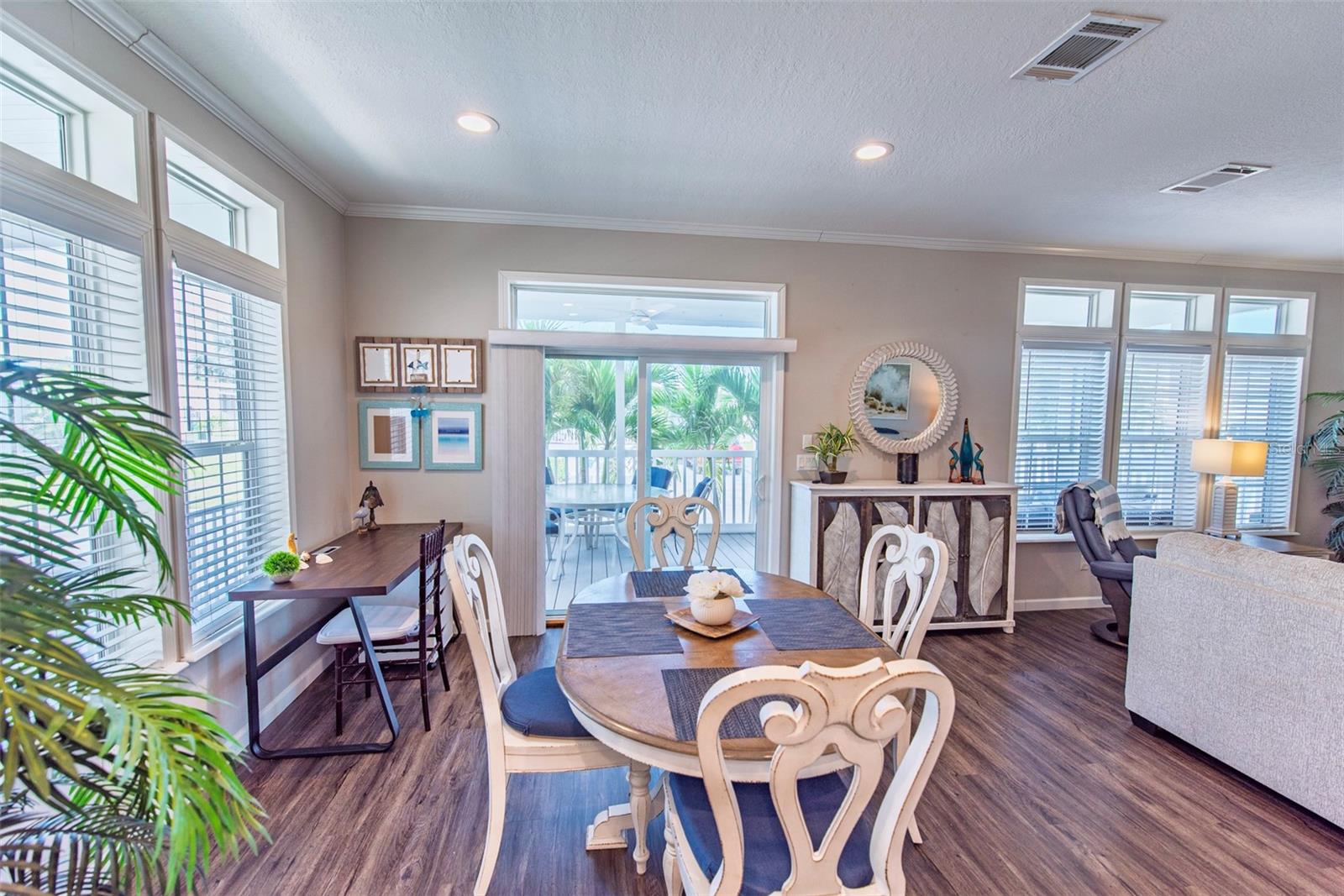 9 FREEMAN AVE, PUNTA GORDA, FL, 33950