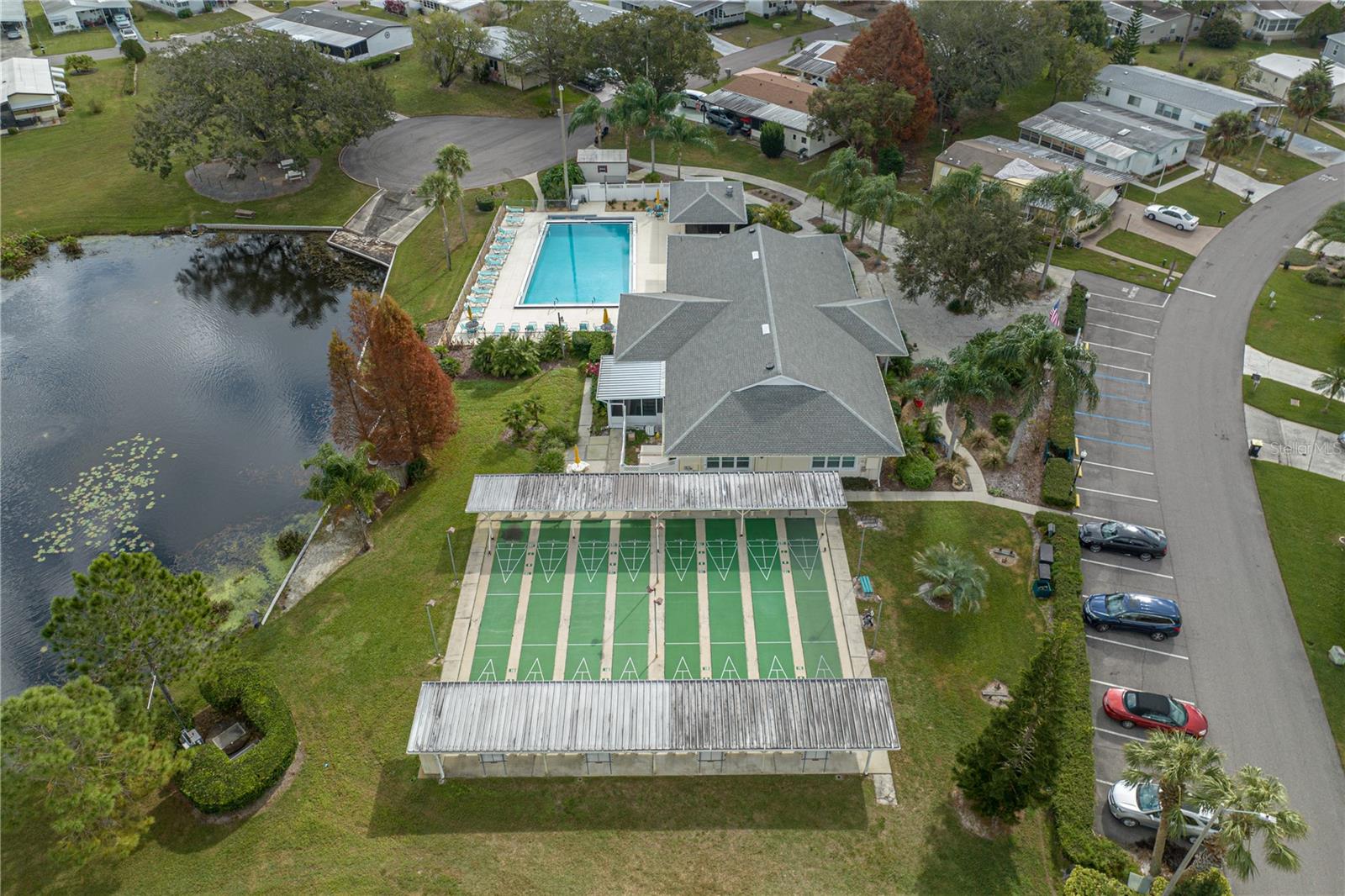 6114 GRAND OAKS DR SE, WINTER HAVEN, FL, 33884