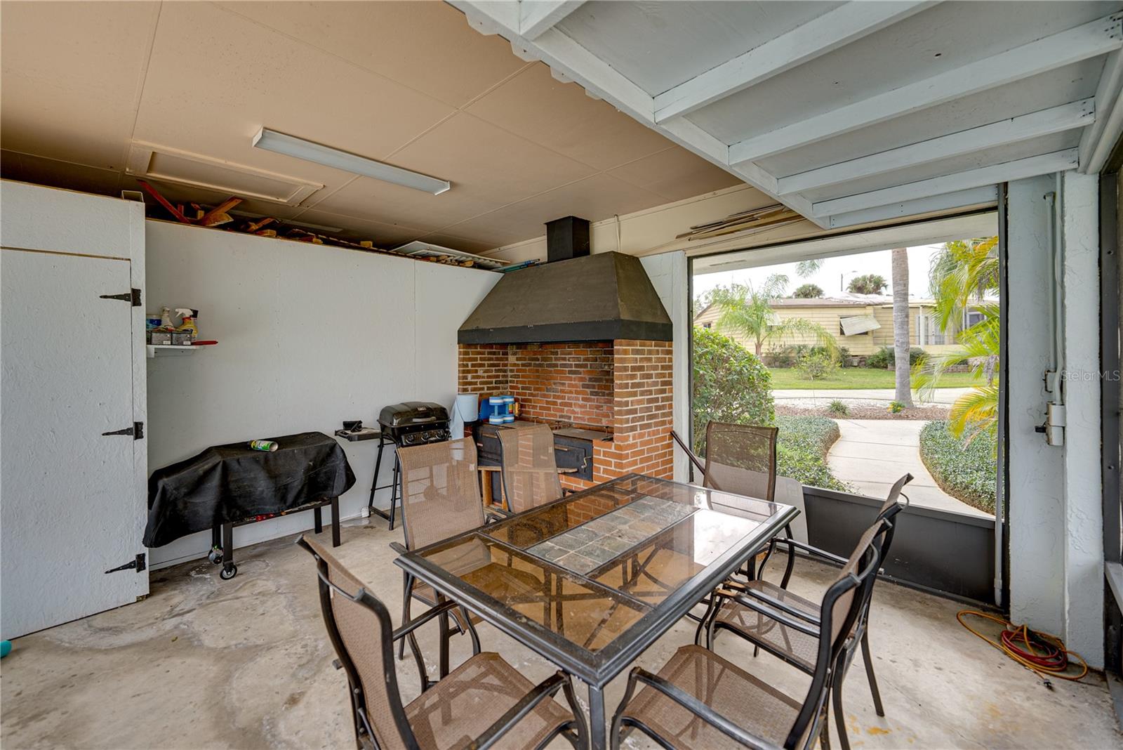 6114 GRAND OAKS DR SE, WINTER HAVEN, FL, 33884