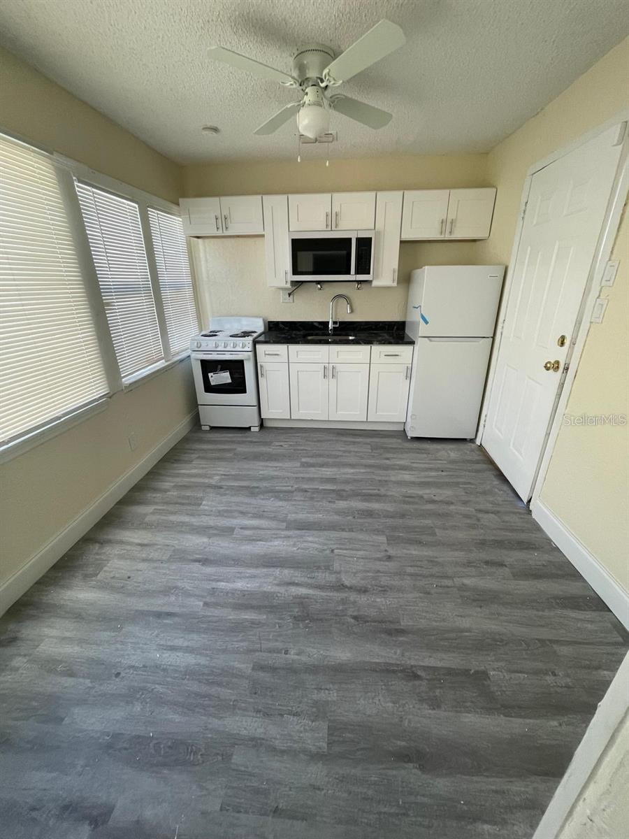 625 16TH AVE S #B, ST PETERSBURG, FL, 33701