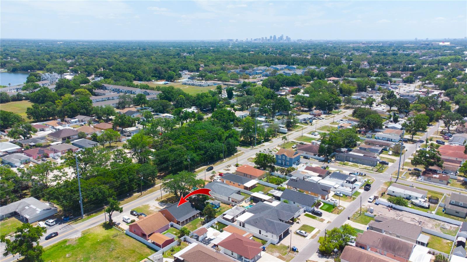 6914 N HIMES AVE, TAMPA, FL, 33614