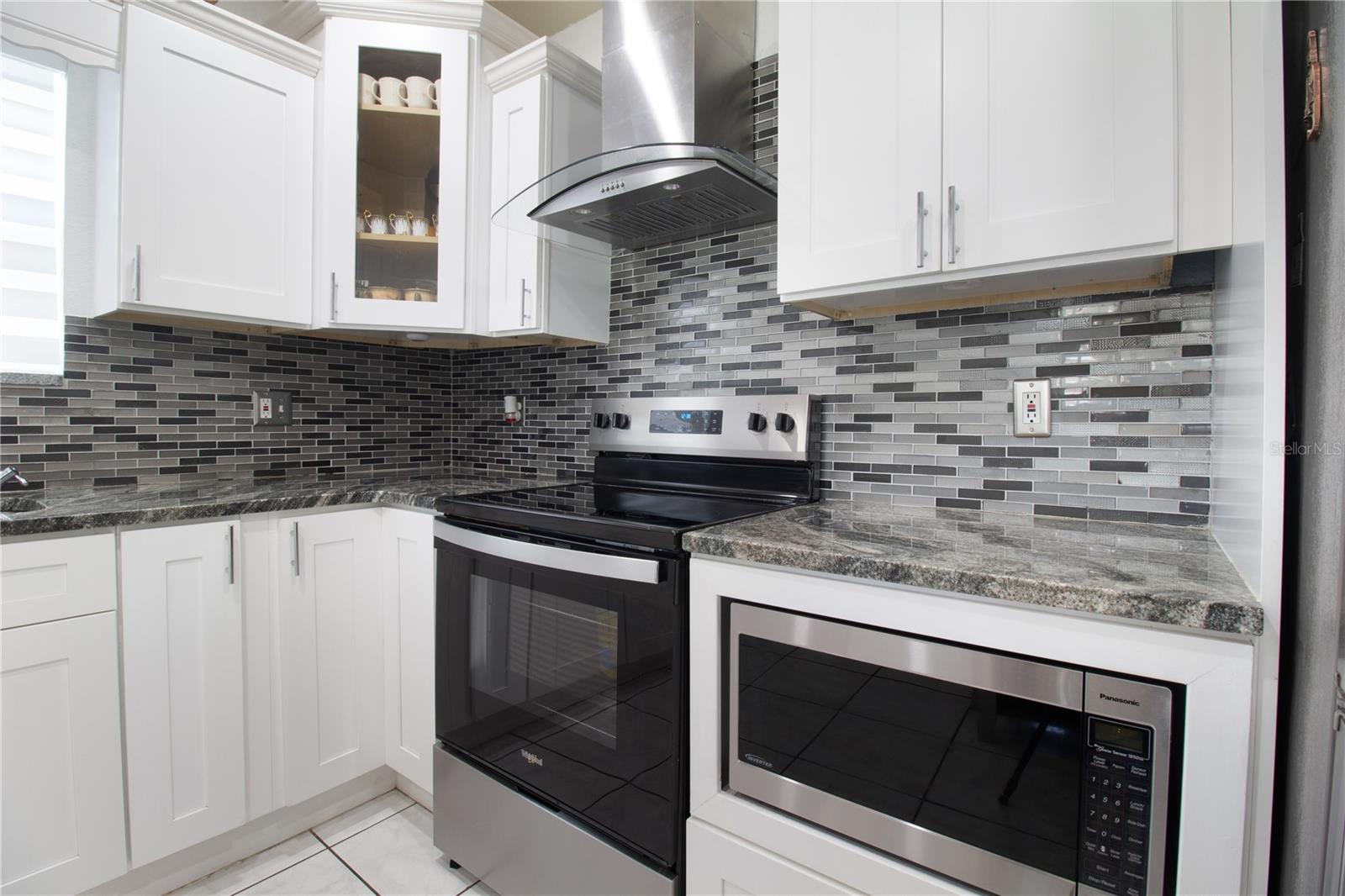 6914 N HIMES AVE, TAMPA, FL, 33614