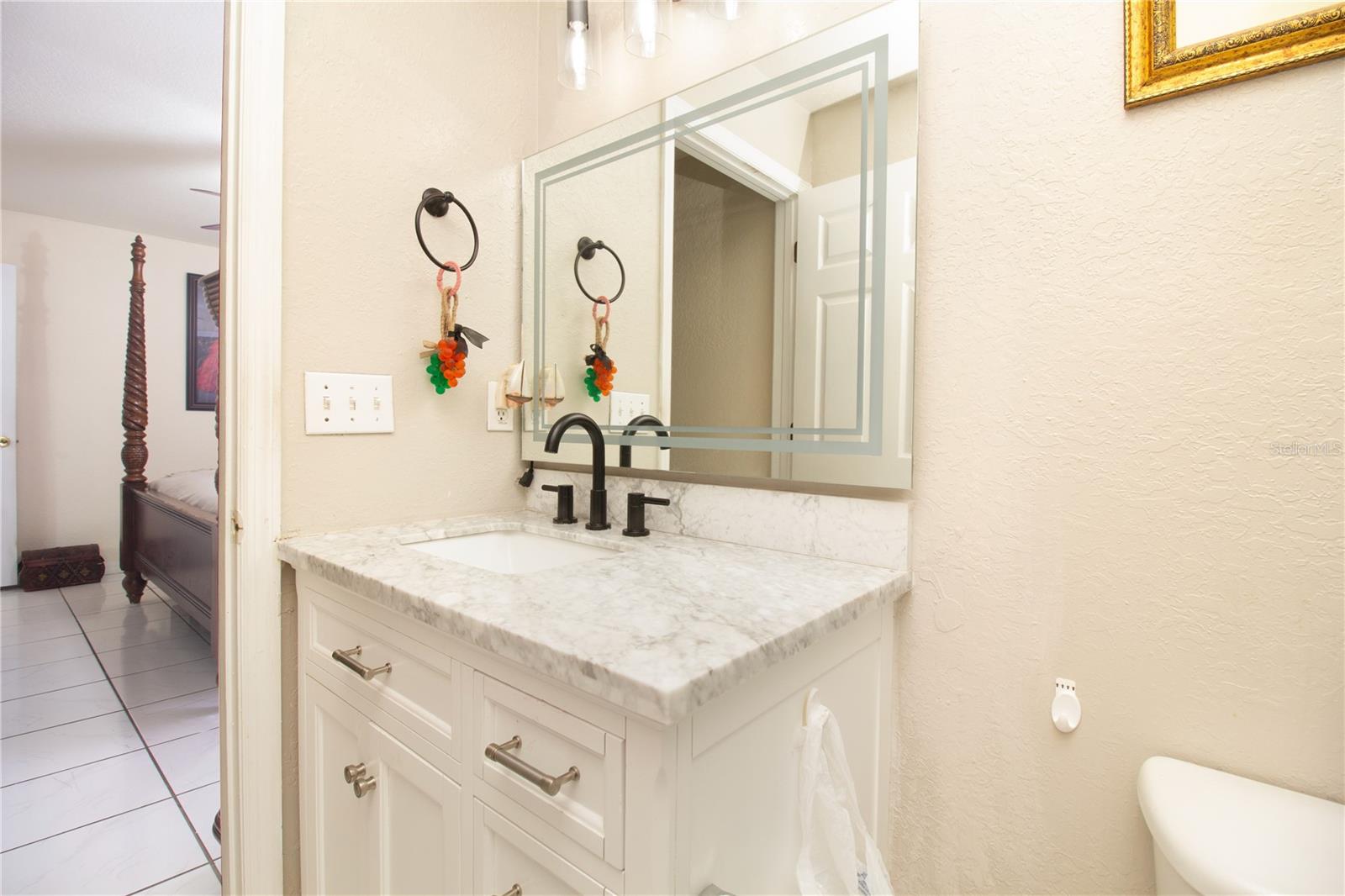 6914 N HIMES AVE, TAMPA, FL, 33614