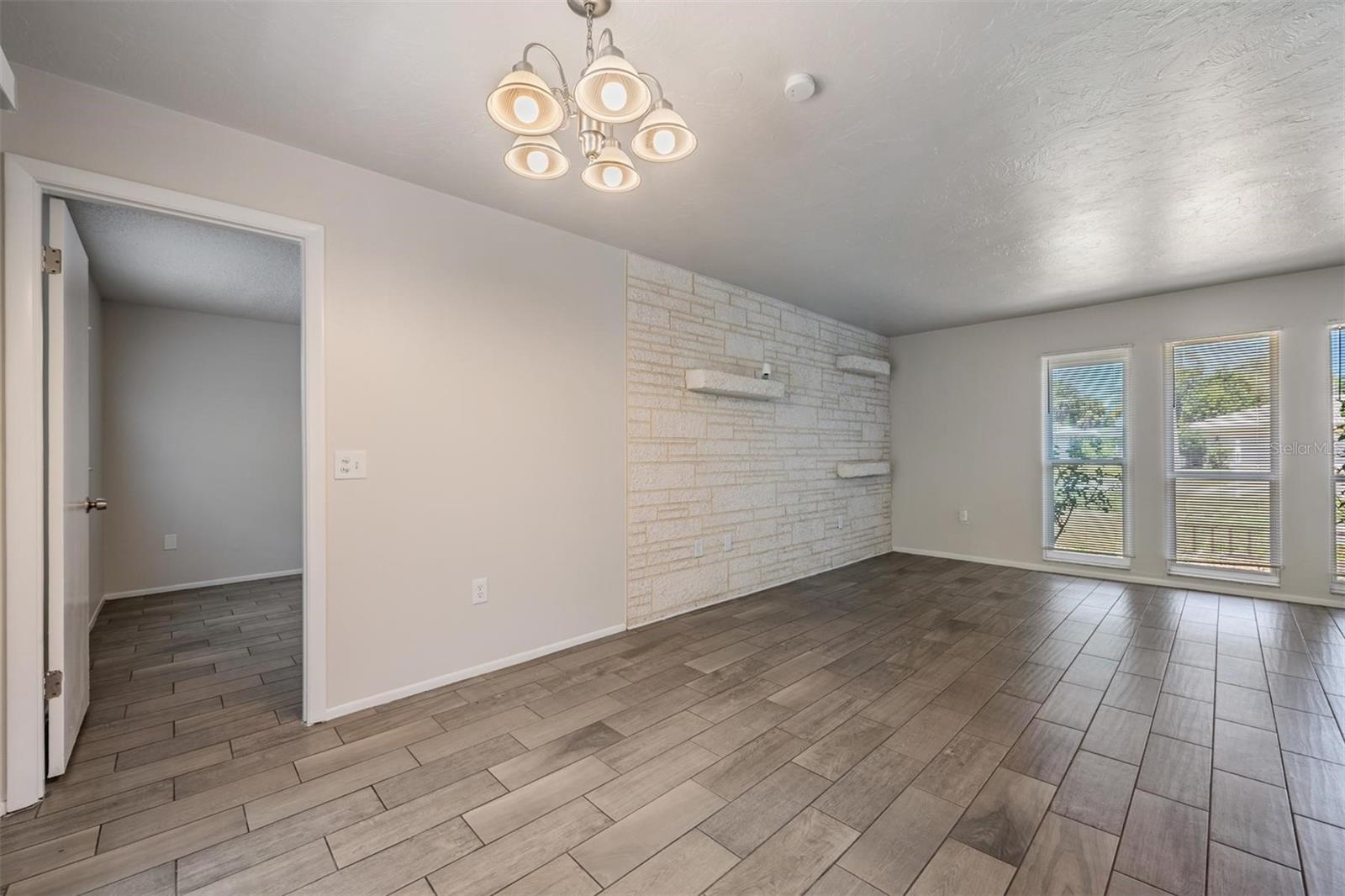 1124 DANNY DR, SARASOTA, FL, 34243