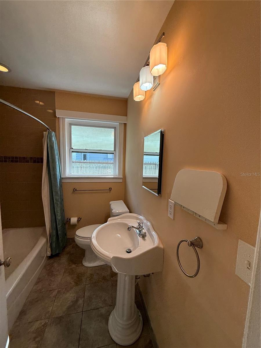 4424 1ST AVE N, ST PETERSBURG, FL, 33713