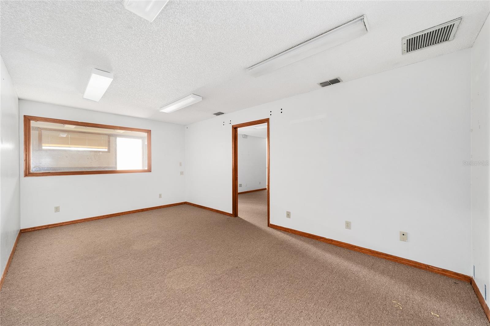 STARTING GATE OFFICE COMPLEX, OCALA, FL, 34474