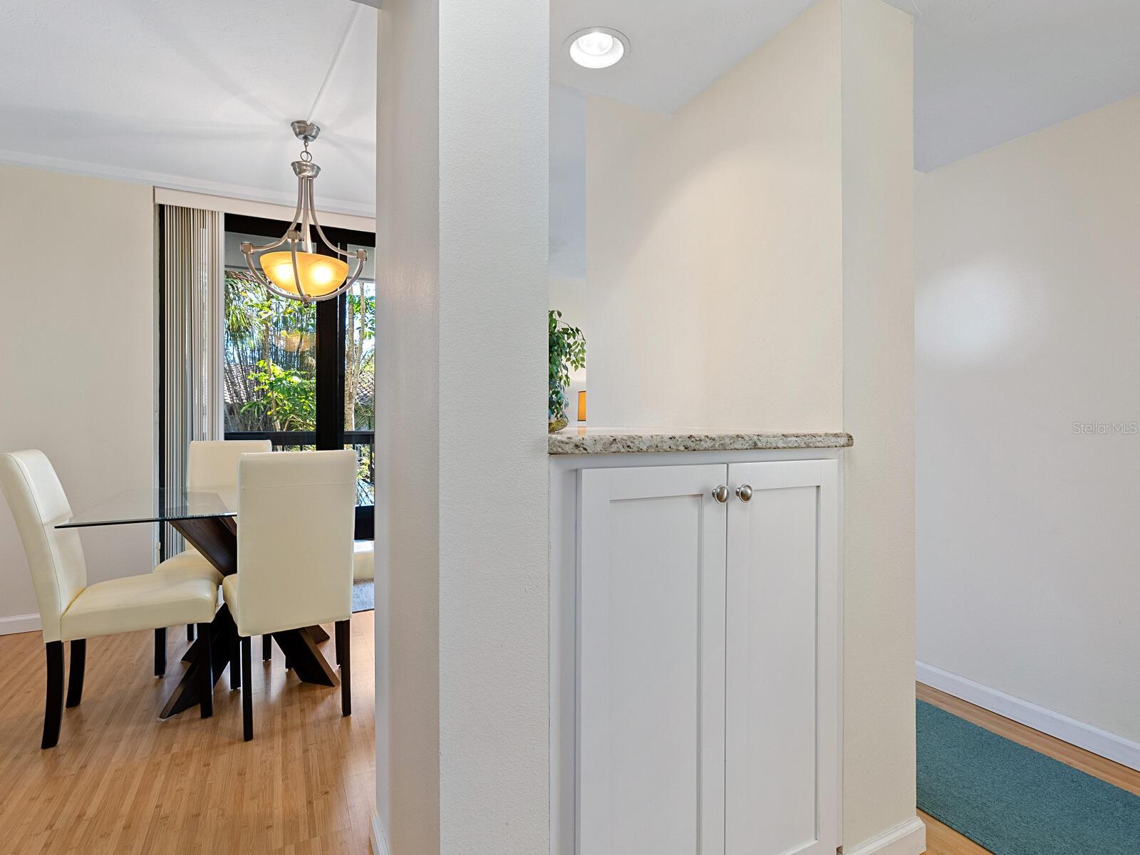 22 SANDY COVE RD #APT 203, SARASOTA, FL, 34242