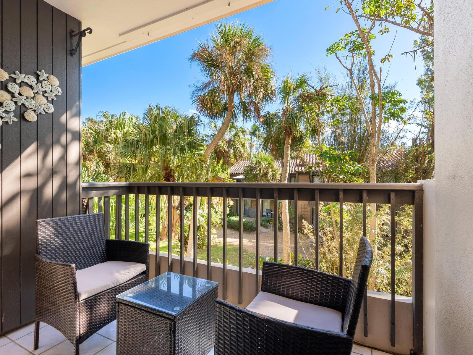22 SANDY COVE RD #APT 203, SARASOTA, FL, 34242