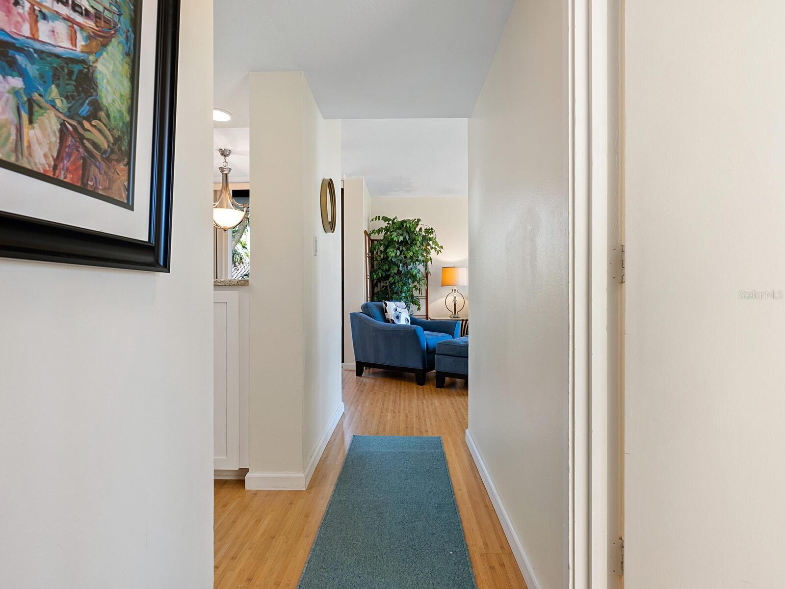 22 SANDY COVE RD #APT 203, SARASOTA, FL, 34242