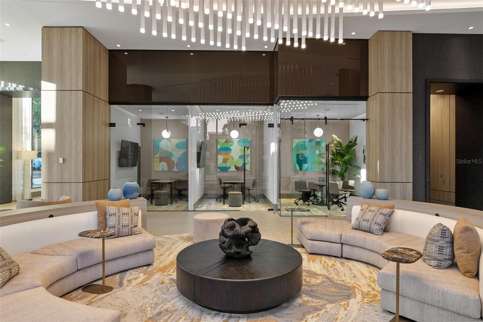 275 1ST AVE S #3501, ST PETERSBURG, FL, 33701