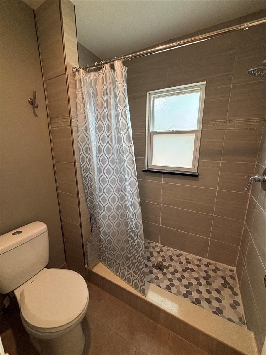 8363 JENNIFER LN, SEMINOLE, FL, 33777