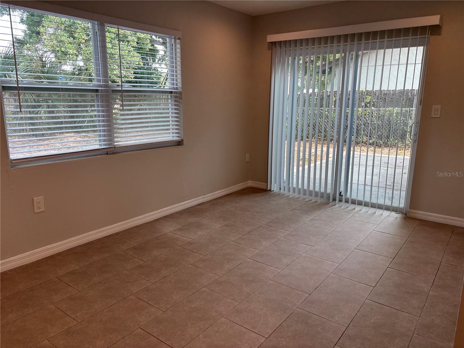 8363 JENNIFER LN, SEMINOLE, FL, 33777