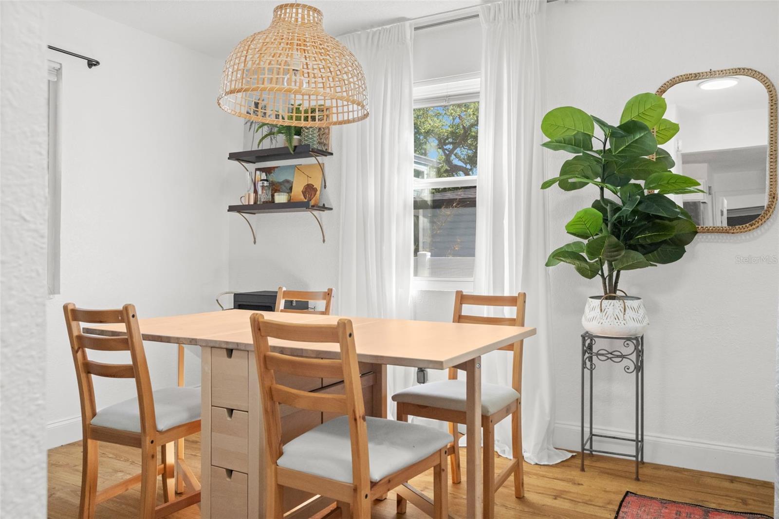 548 BAY ST, DUNEDIN, FL, 34698