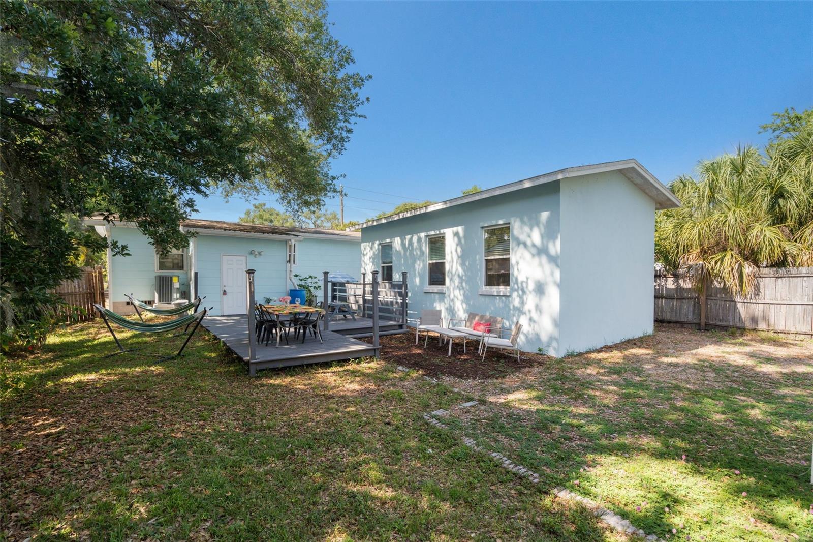 548 BAY ST, DUNEDIN, FL, 34698