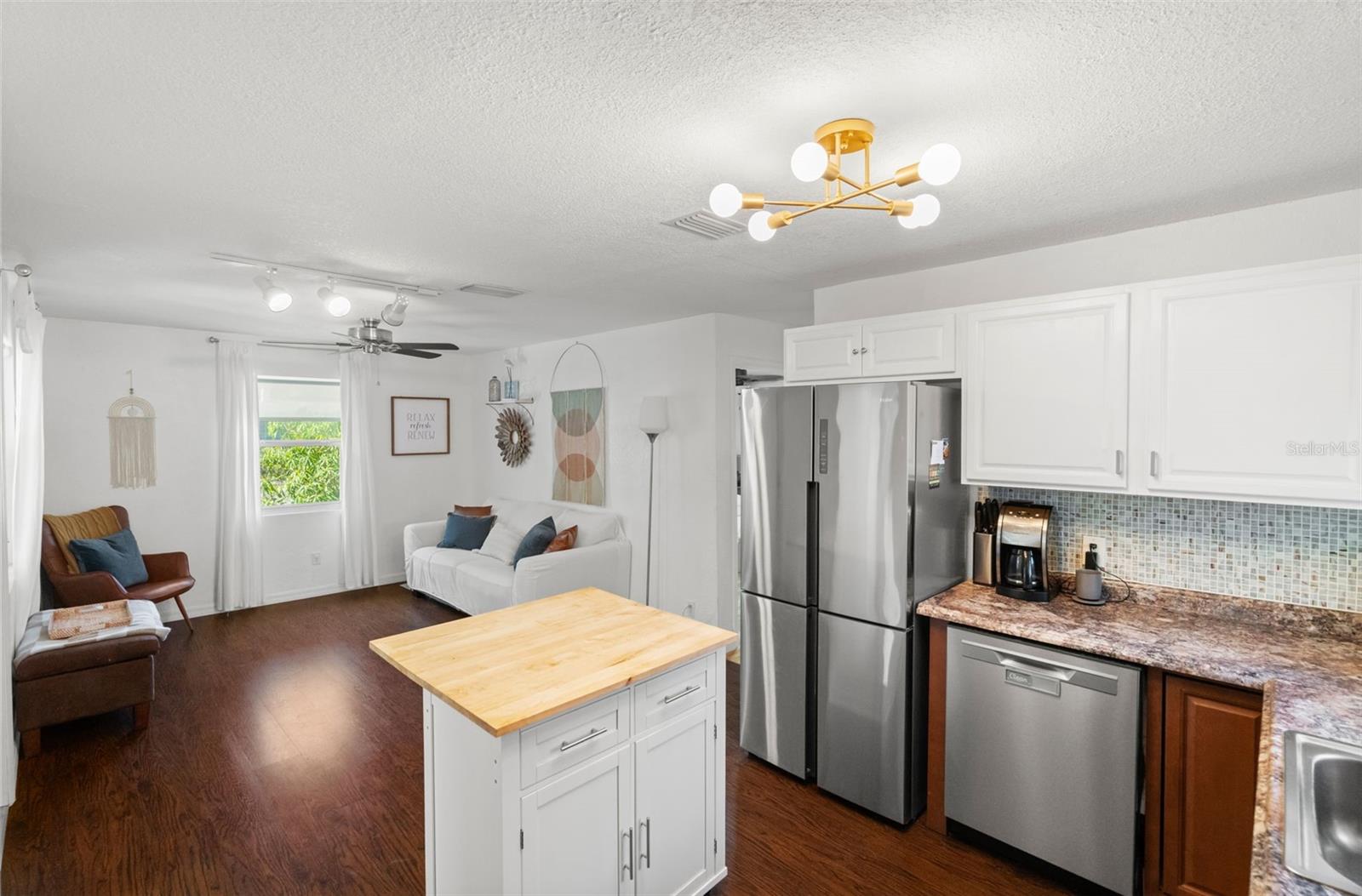 548 BAY ST, DUNEDIN, FL, 34698