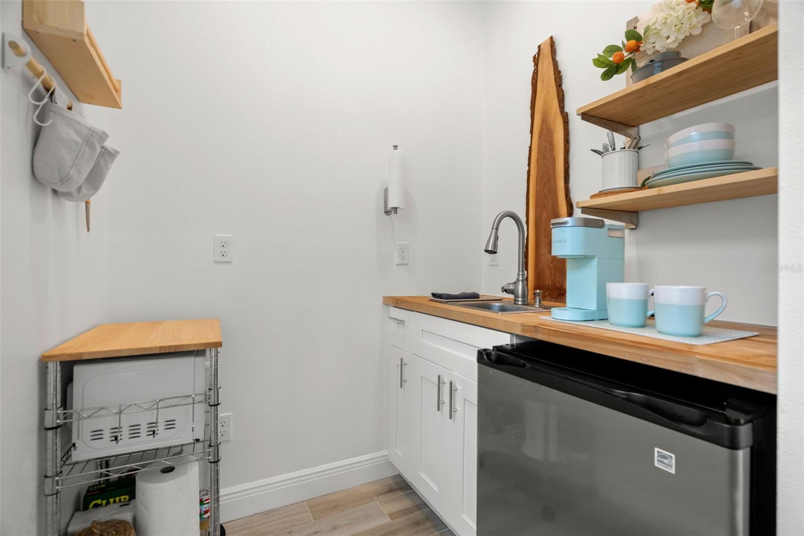 548 BAY ST, DUNEDIN, FL, 34698