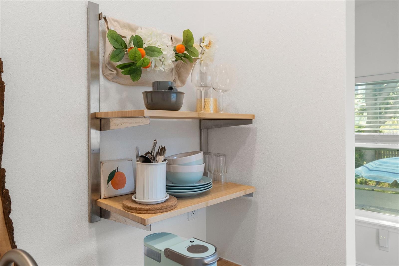 548 BAY ST, DUNEDIN, FL, 34698