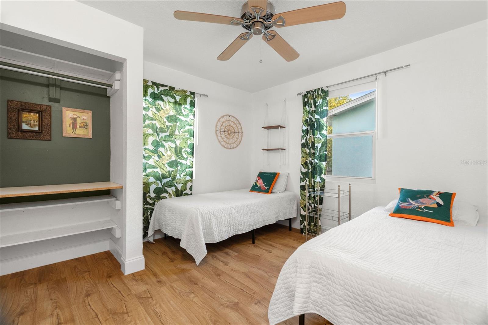 548 BAY ST, DUNEDIN, FL, 34698