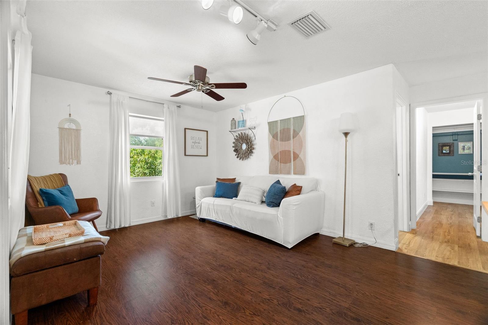 548 BAY ST, DUNEDIN, FL, 34698