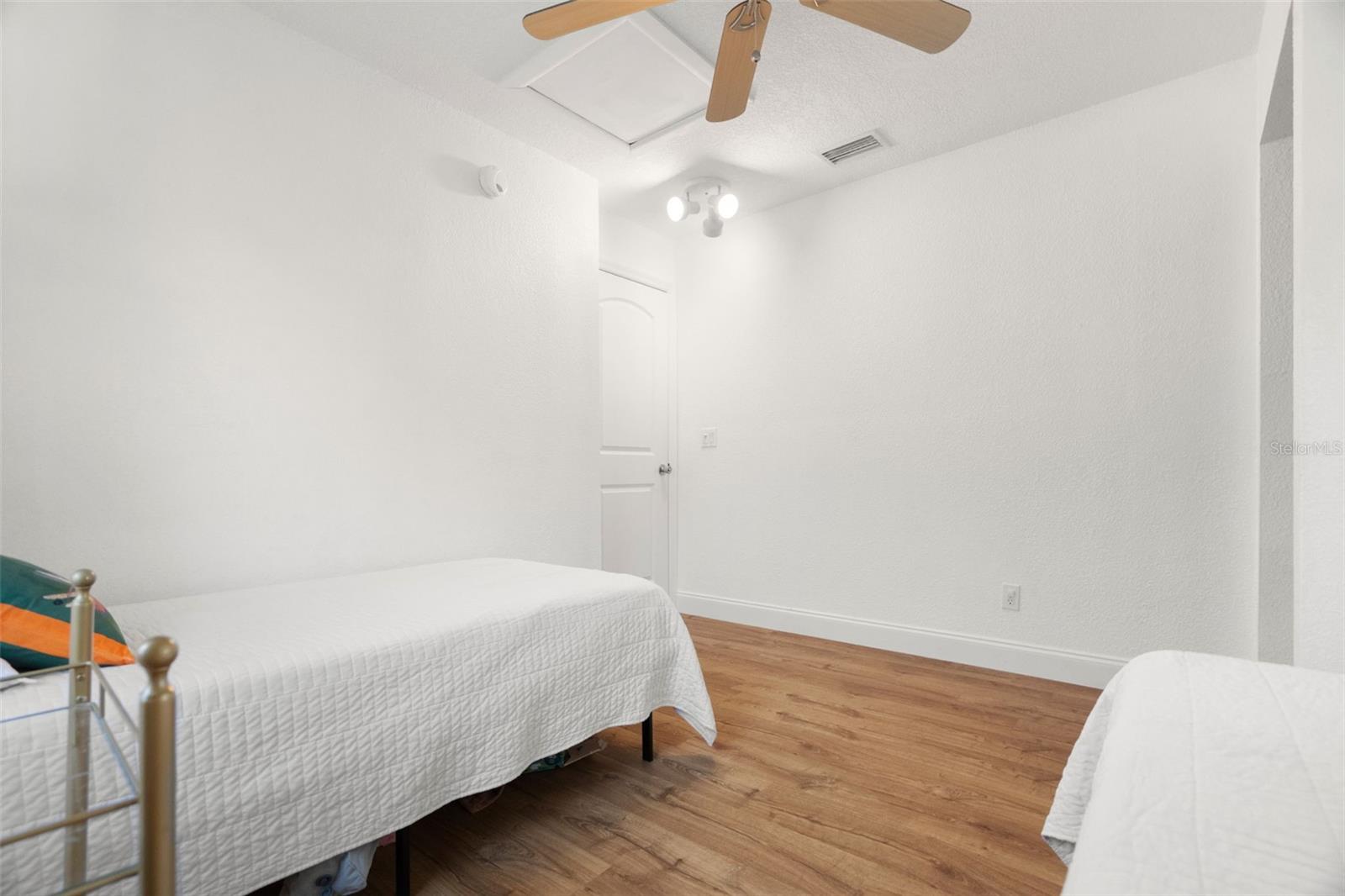 548 BAY ST, DUNEDIN, FL, 34698