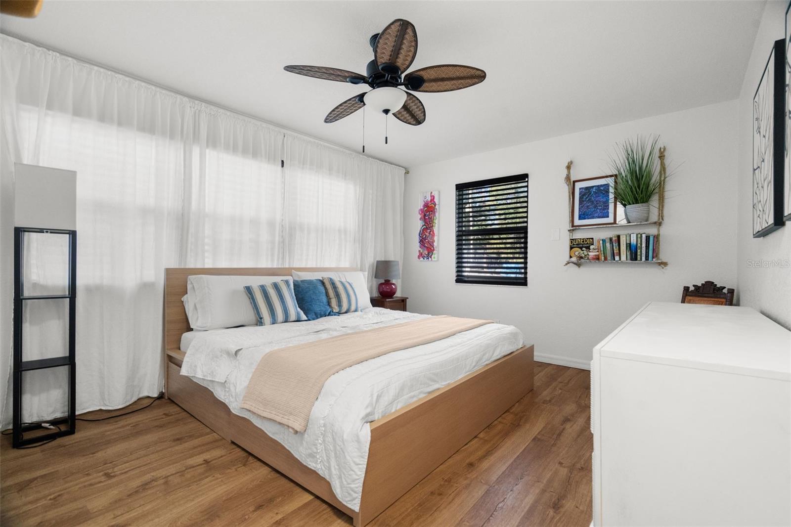 548 BAY ST, DUNEDIN, FL, 34698